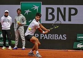 Alcaraz evita a Sinner, Djokovic y Zverev hasta la final