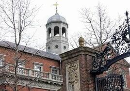 Trump prohíbe a Harvard admitir estudiantes extranjeros porque fomentan «la violencia, el antisemitismo y el comunismo chino»