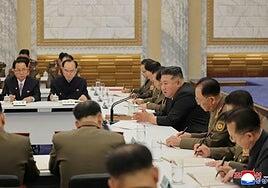 Kim destituye a su cúpula militar tras el fallo en la botadura de un buque