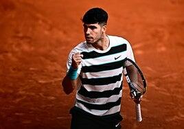 Alcaraz, con deportividad a cuartos de final de Roland Garros