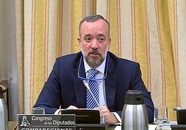 La jueza excarcela al ex número dos de Interior con Rajoy vinculado a la trama de un hacker