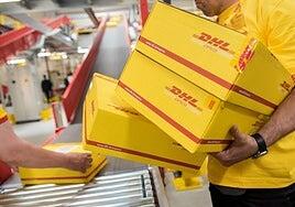 Una docena de heridos en un almacén de DHL en Alemania al detectar «polvo blanco» en un paquete sospechoso