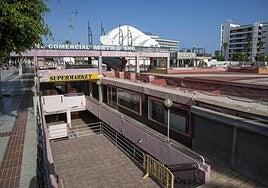 Urbanismo insta a condenar los 10 accesos al centro comercial Metro y obliga a cerrar todos los negocios