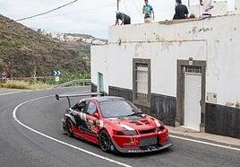 Miguel Cabral reina en la Subida de Arucas con el Evo Proto