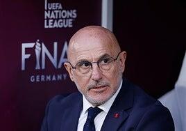 De la Fuente: «Os sorprendería la tranquilidad que transmite Lamine»