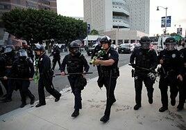 Las redadas contra migrantes desatan la ira en Los Ángeles