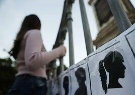 «Mi padrastro empezó a violarme con 12 años y me prostituía con sus amigos»