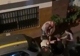 Brutal pelea en Tenerife: vecinos del barrio Guargacho golpean a un hombre tras atacar a una mujer