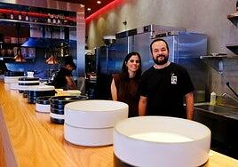 Dónde saborear Gran Canaria, según Alba Rodríguez y Rafael Díaz, propietarios de Amaki Sushi