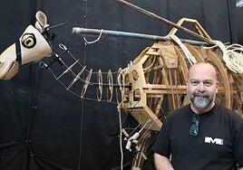 Eduardo Rodríguez y sus soluciones artesanales cobran vida sobre el escenario