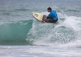 El mejor parasurfing ya brilla en Las Canteras