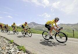 Un Pogacar insaciable gana la etapa reina