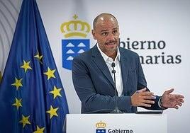 Canarias reclama al Estado 194 millones para la atención a menores migrantes