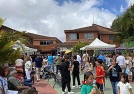 Atlantic School celebró este sábado su Fiesta de Fin de Curso y Mercadillo Solidario a favor de Pequeño Valiente