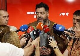 La crisis salta al PSN con la dimisión del número dos de la presidenta navarra