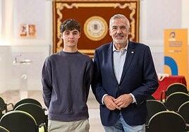 Máxima nota de 10 en la PAU para Diego Gimeno del Colegio Hispano Inglés