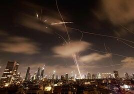 Tel Aviv presiona a Trump para que ataque porque se agota su defensa antimisiles