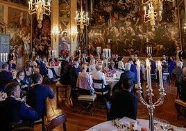 Y Zelenski acudió con traje a la cena de gala de la cumbre de la OTAN