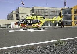 El helicóptero medicalizado con base en Fuerteventura vuelve a retrasarse