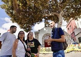 San Nicolás reclama «que se actúe» en el árbol de la ermita