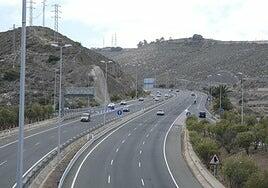 Cuenta atrás para cambiar 223 farolas de la GC-3 por su corrosión