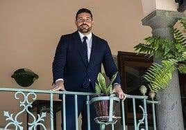 Dónde saborear Gran Canaria, según Rafael Hurtado sumiller y jefe de sala de Poemas by Hermanos Padrón