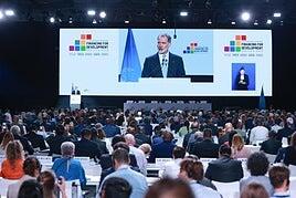 El Rey pide en la cumbre de Sevilla un plan «realizable» para multiplicar la ayuda al desarrollo