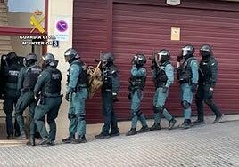 Operación Borrelli: así cayó la red criminal de criptoestafas dirigida desde Canarias