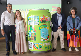 Una edición especial de 7UP con sello isleño