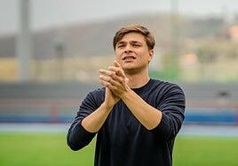 El futuro de los banquillos: Toni Cruz júnior, el entrenador más joven en conquistar un título sénior