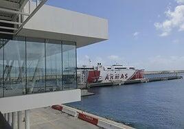 Baleària va a por todas y presenta una oferta por Armas muy por encima del valor de la naviera