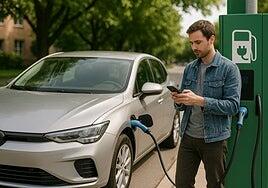 La electrificación avanza en España, pero la red de recarga ralentiza su ritmo: uno de cada cinco puntos no funciona