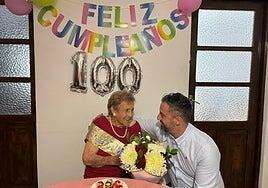 Telde celebra los 100 años de la querida vecina Mariquita Jiménez