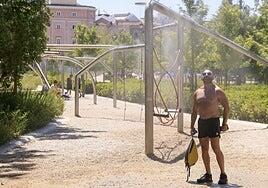 España entra en plena canícula con alertas por calor en 34 provincias y máximas de 42ºC