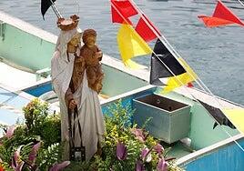 Agaete vuelve a embarcar a la Virgen del Carmen para celebrar su identidad marinera