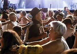 De parranda con Puro Relajo, los reyes del euskalmex