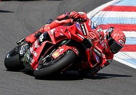 Marc Márquez va lanzando hacia el noveno título