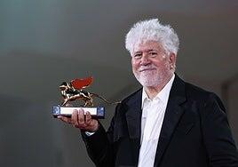 Cate Blanchett, Emma Stone o George Clooney compiten en el Festival de Venecia