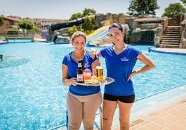 «Regalamos paellas cuando acaba el verano para celebrarlo»