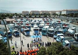 El sureste compra tres camiones lavacontenedores por 1,7 millones