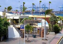 El Puerto procede al desahucio y desalojo de los negocios del Centro Comercial Sotavento