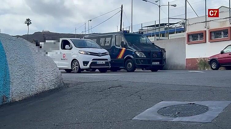 Así fue el desalojo del centro de menores de El Cabrón