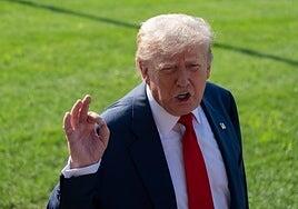 Trump pone rumbo a Escocia para jugar al golf y celebrar reuniones bilaterales