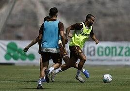 Más madera tras Jesé: la UD quiere fichar a otro delantero