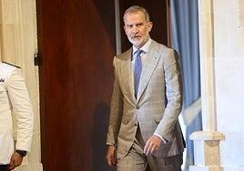Felipe VI inaugura su agenda institucional en Mallorca con la recepción a las autoridades baleares en la Almudaina