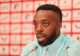 «La gente ha sido injusta con Nico», lamenta Iñaki Williams, que también lanza un dardo al Barça