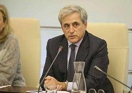 Dimite el consejero de Gestión Forestal de la Junta de Extremadura tras ser acusado de falsear su currículum