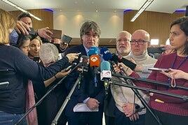 El abogado de Puigdemont tilda de «pato cojo» a Sánchez y ve un «escenario ideal» en que el PP pudiera gobernar sin Vox