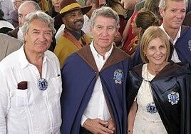 Feijóo aconseja al PSOE «tomarse un albariño y descansar» por afearle su «broma» sobre las vacaciones