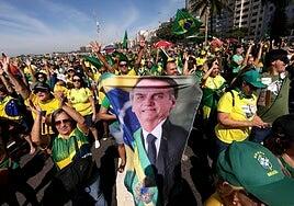 El Tribunal Supremo de Brasil ordena el arresto domiciliario de Jair Bolsonaro
